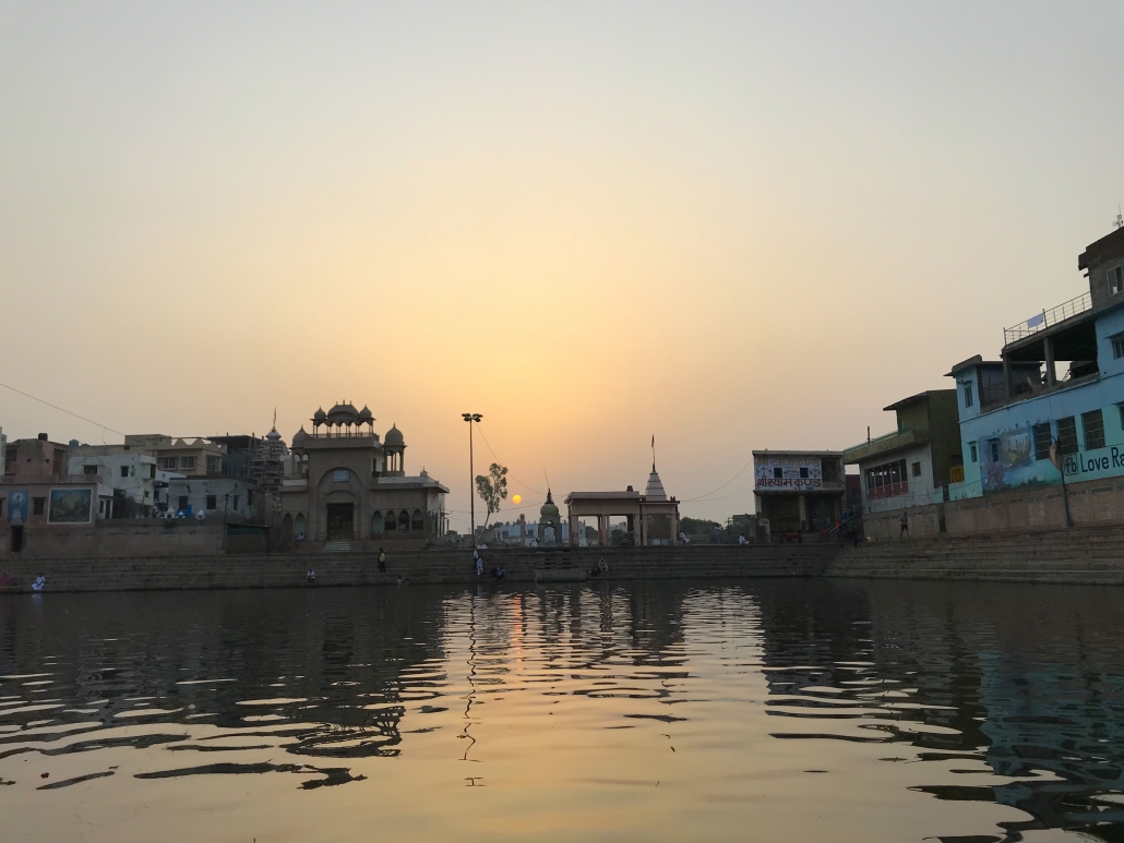 Sri Chaitanya Mahaprabhu Praises Radha Kunda